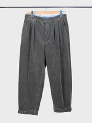 2 pleats Corduroy Dark Green